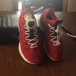 Lebron 15 low university red